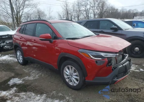 2024 Toyota Corolla Cross Le z USA, uszkodzony, nr VIN 7MUCAABG3RV107733